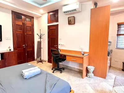 Studio Apartment filled with nature light near the Hanoi Opera House Căn hộ đầy đủ tiện nghi có thang máy gần Nhà Hát Lớn – Photos 7